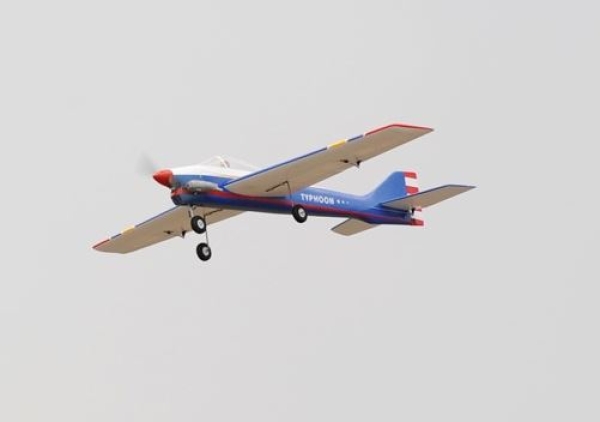 PH054 Phoenix TYPHOON 1,5m F3A-Retro